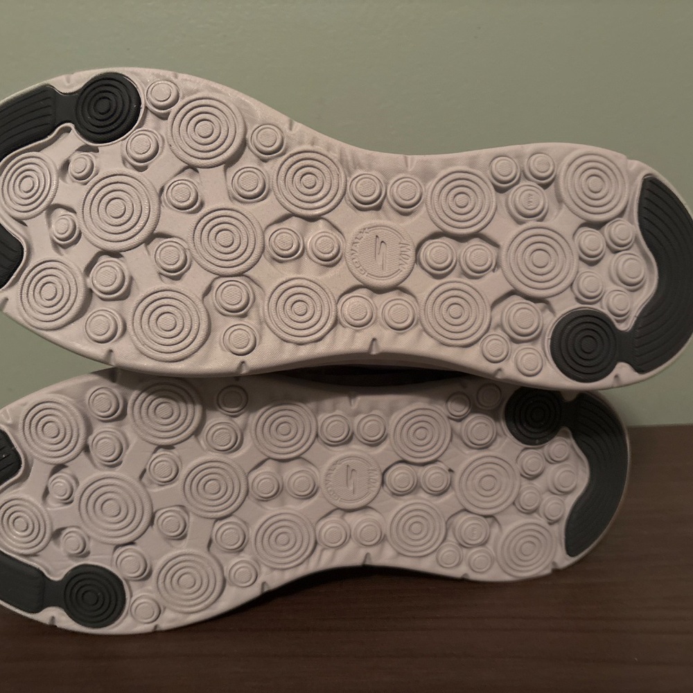 Sneakers - Picture 3 of 3